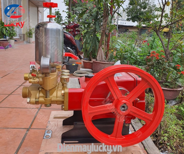 dau-bom-rua-xe-hl100-4-piston-1