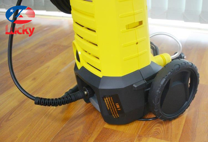 ung-dung-cua-may-rua-xe-karcher-k2-360