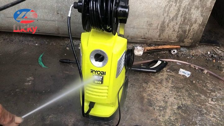 May Rua Xe Ryobi Cu 1