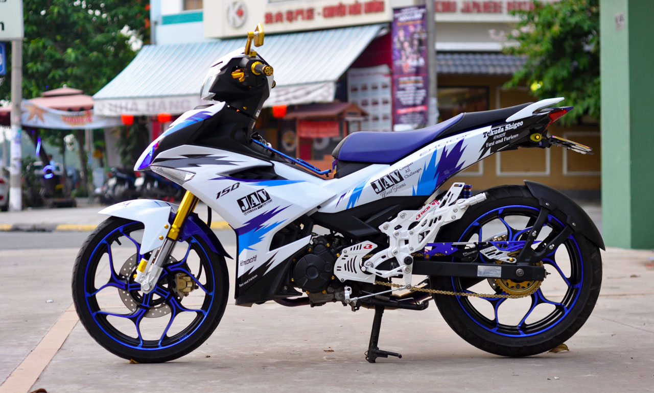 dịch vụ đi kèm ở tiệm rửa xe máy
