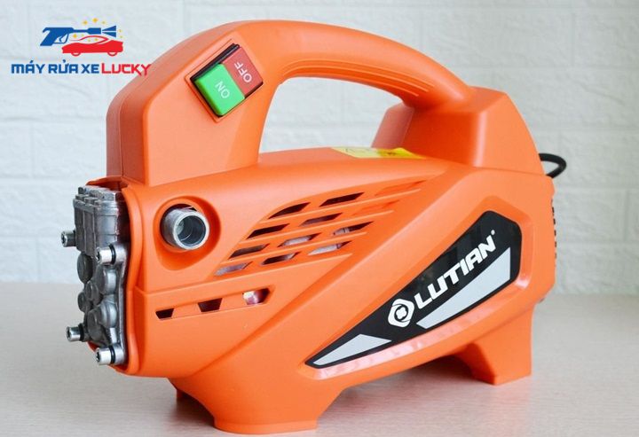 may-rua-xe-gia-dinh-cam-ung-tu