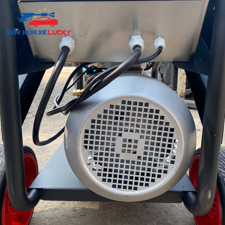may-rua-xe-800bar-sieu-cao-ap-27kw-lucky-5