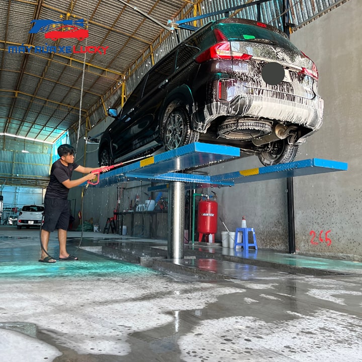 mo-hinh-quan-cafe-va-rua-xe-o-to7